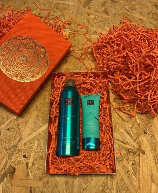 Výrazné barvy našich papírových výplní CrinklePAK oživí vaše produkty 🎁 Oranžová zvýrazní detail a dodá balíčku energii 🧡...